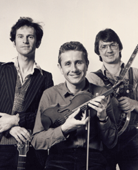 Gordon Tyrrall - The Bridge Flows Gordon Tyrrall - The Bridge Flows